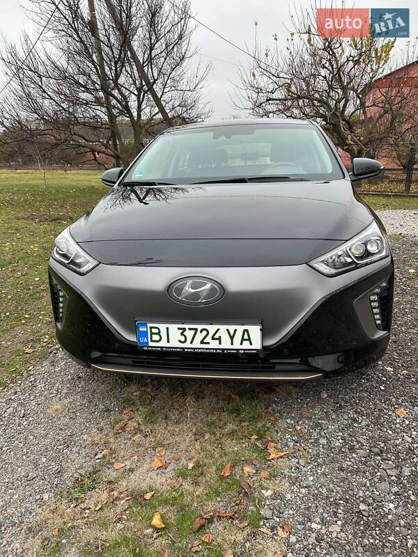 Хэтчбек Hyundai Ioniq 2019 в Полтаве
