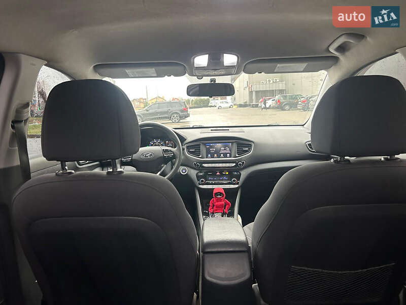 Хэтчбек Hyundai Ioniq 2017 в Харькове