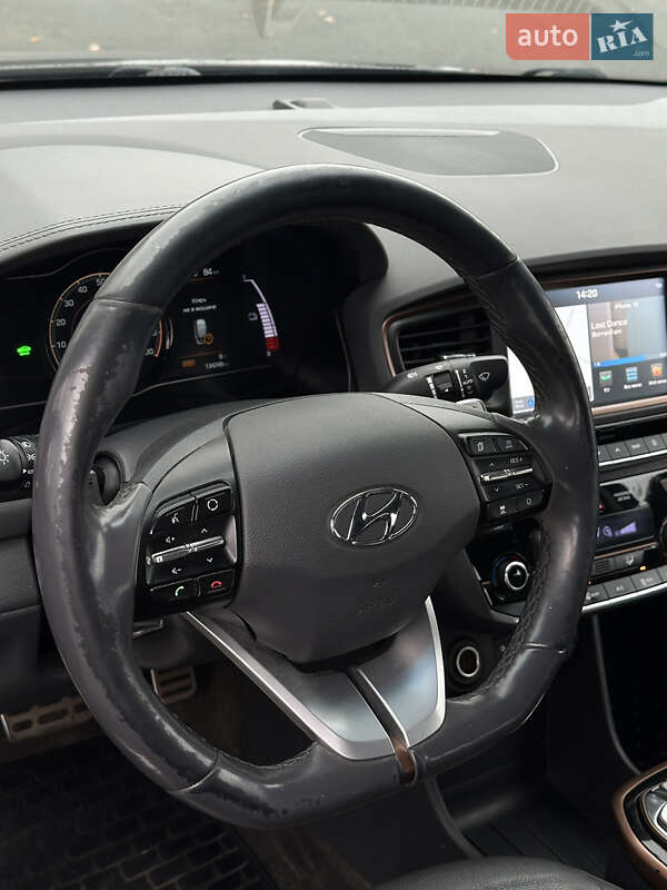 Хетчбек Hyundai Ioniq 2018 в Черкасах