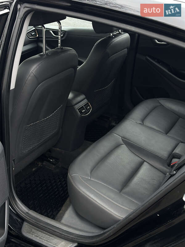 Хетчбек Hyundai Ioniq 2018 в Черкасах