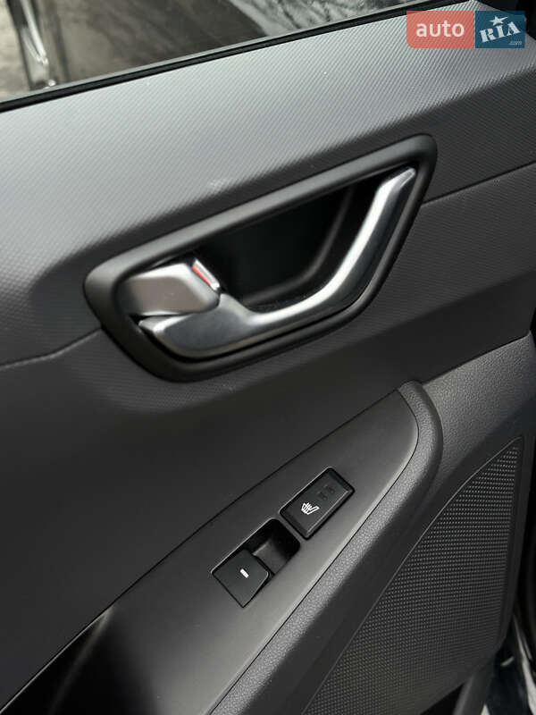 Хетчбек Hyundai Ioniq 2018 в Черкасах