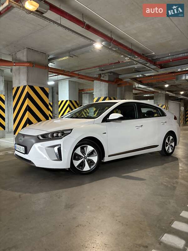 Хэтчбек Hyundai Ioniq 2018 в Виннице фото 2 Хэтчбек Hyundai Ioniq 2018 в Виннице