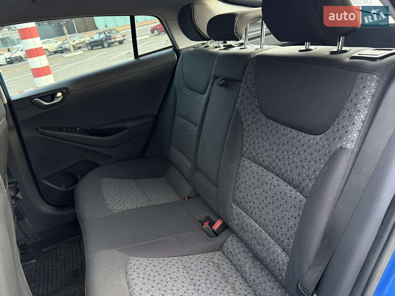 Хэтчбек Hyundai Ioniq 2017 в Одессе