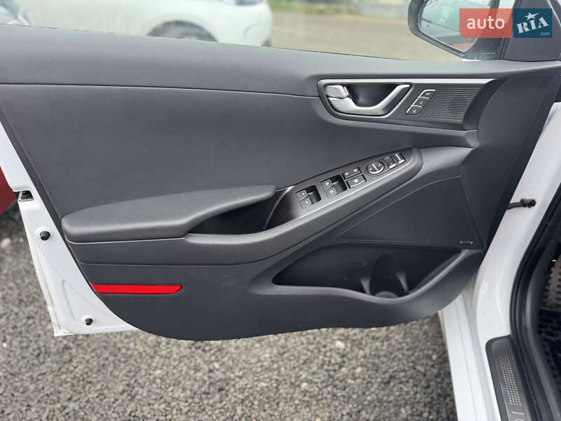 Ліфтбек Hyundai Ioniq 2020 в Рівному фото 11 Ліфтбек Hyundai Ioniq 2020 в Рівному