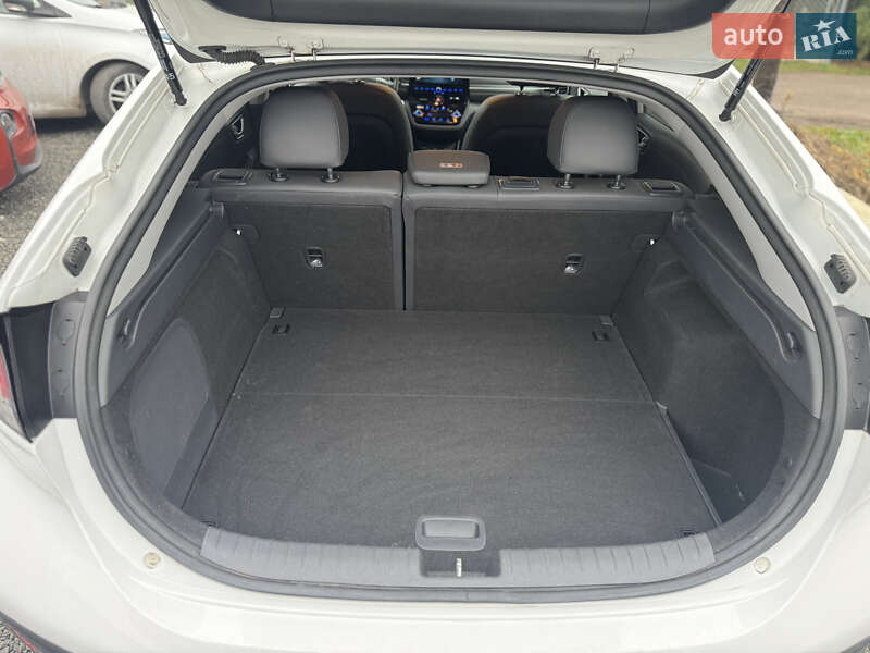 Ліфтбек Hyundai Ioniq 2020 в Рівному фото 21 Ліфтбек Hyundai Ioniq 2020 в Рівному