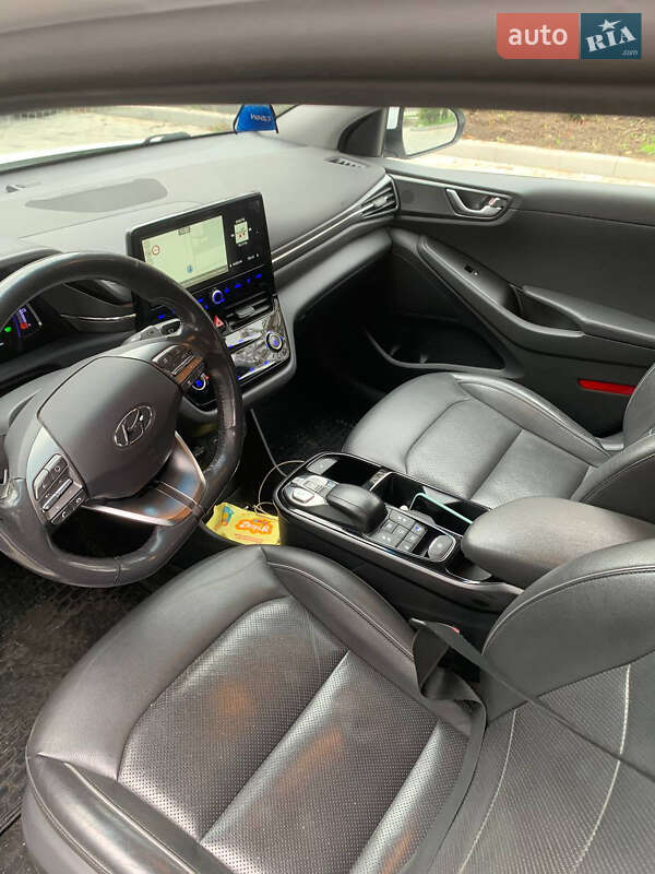 Лифтбек Hyundai Ioniq 2020 в Ровно