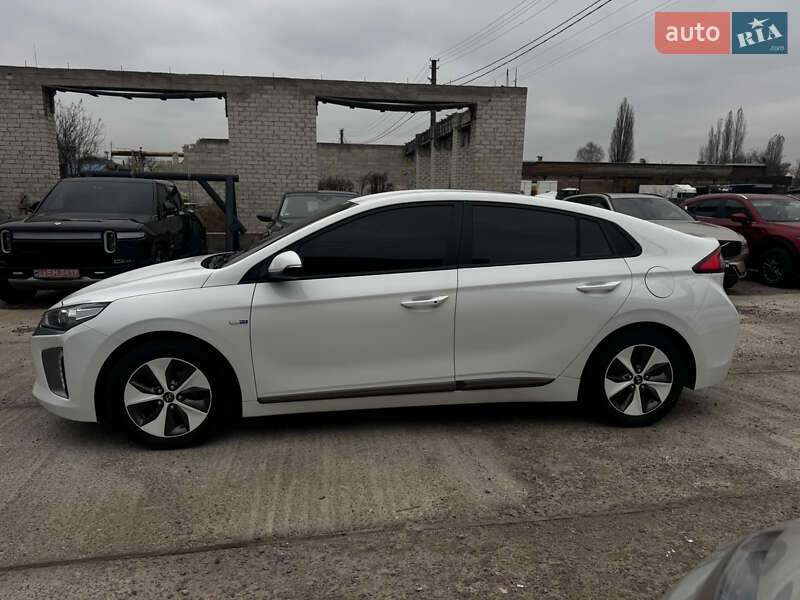 Хэтчбек Hyundai Ioniq 2017 в Житомире