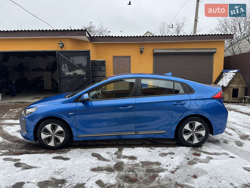 Хэтчбек Hyundai Ioniq 2017 в Ровно фото 9 Хэтчбек Hyundai Ioniq 2017 в Ровно