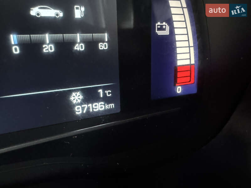 Хэтчбек Hyundai Ioniq 2017 в Ровно фото 41 Хэтчбек Hyundai Ioniq 2017 в Ровно