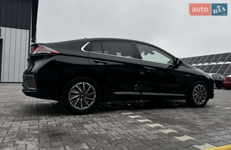 Лифтбек Hyundai Ioniq 2020 в Владимире