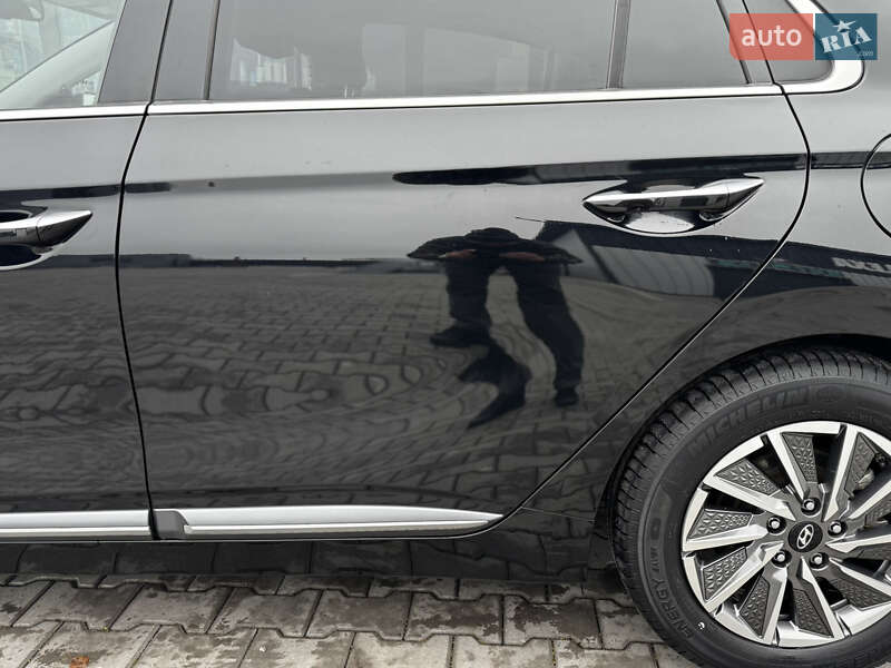 Лифтбек Hyundai Ioniq 2020 в Владимире