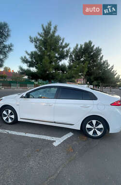 Лифтбек Hyundai Ioniq 2019 в Одессе