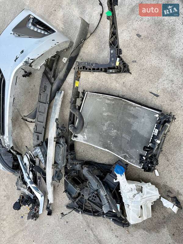 Хэтчбек Hyundai Ioniq 2018 в Киеве фото 30 Хэтчбек Hyundai Ioniq 2018 в Киеве