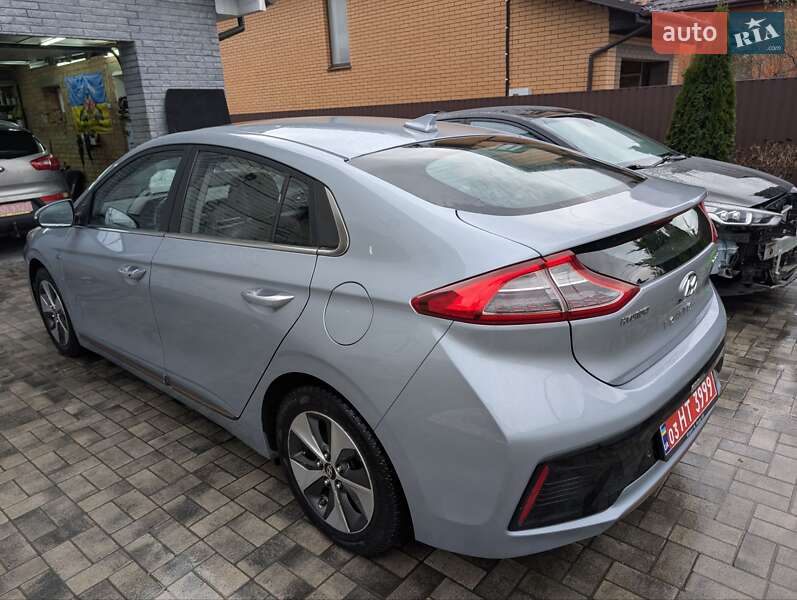 Хэтчбек Hyundai Ioniq 2018 в Виннице