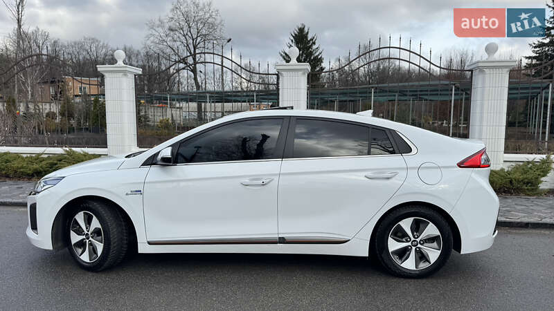 Лифтбек Hyundai Ioniq 2019 в Виннице