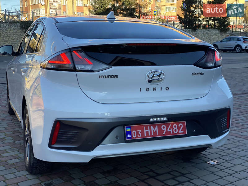 Лифтбек Hyundai Ioniq 2020 в Тернополе фото 5 Лифтбек Hyundai Ioniq 2020 в Тернополе