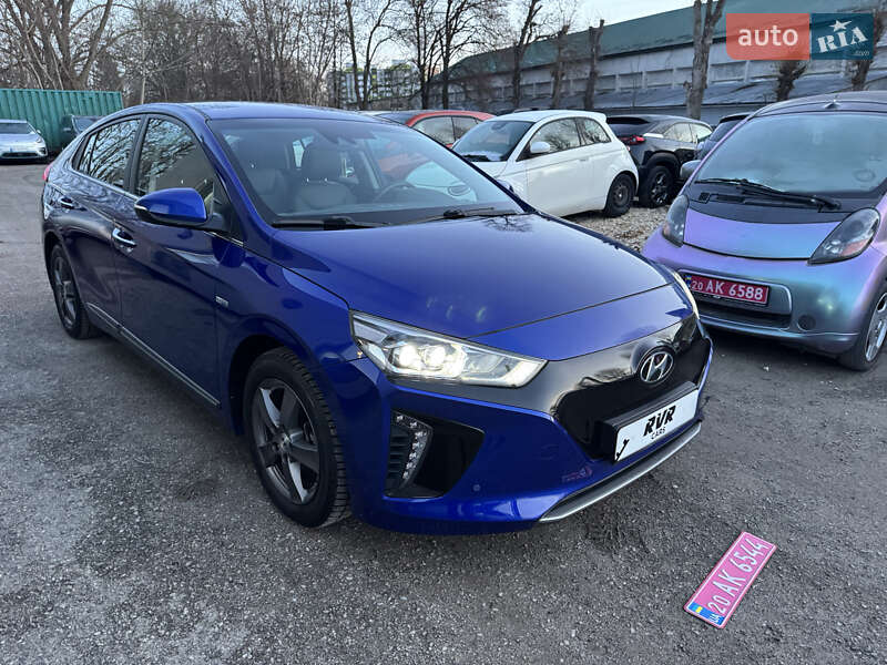 Хэтчбек Hyundai Ioniq 2018 в Тернополе