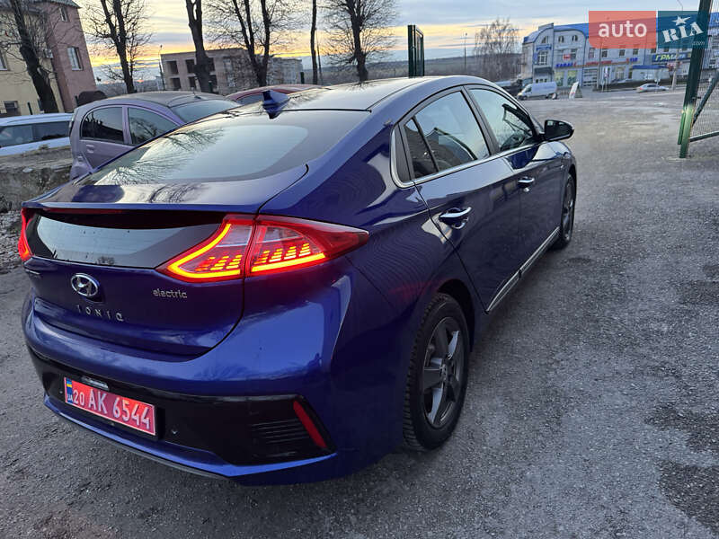 Хэтчбек Hyundai Ioniq 2018 в Тернополе