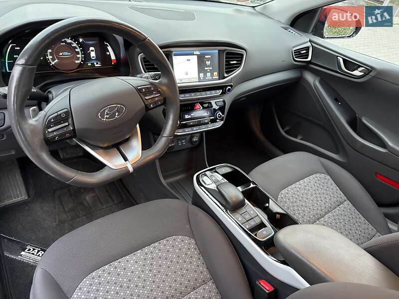 Лифтбек Hyundai Ioniq 2019 в Луцке