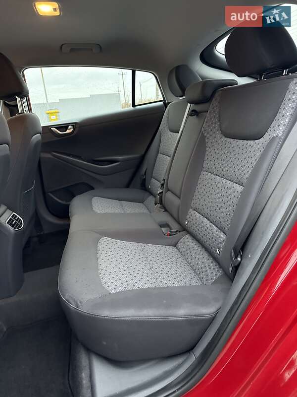 Лифтбек Hyundai Ioniq 2019 в Луцке