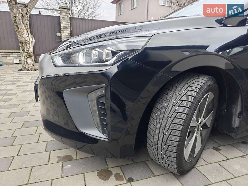 Хэтчбек Hyundai Ioniq 2018 в Ивано-Франковске