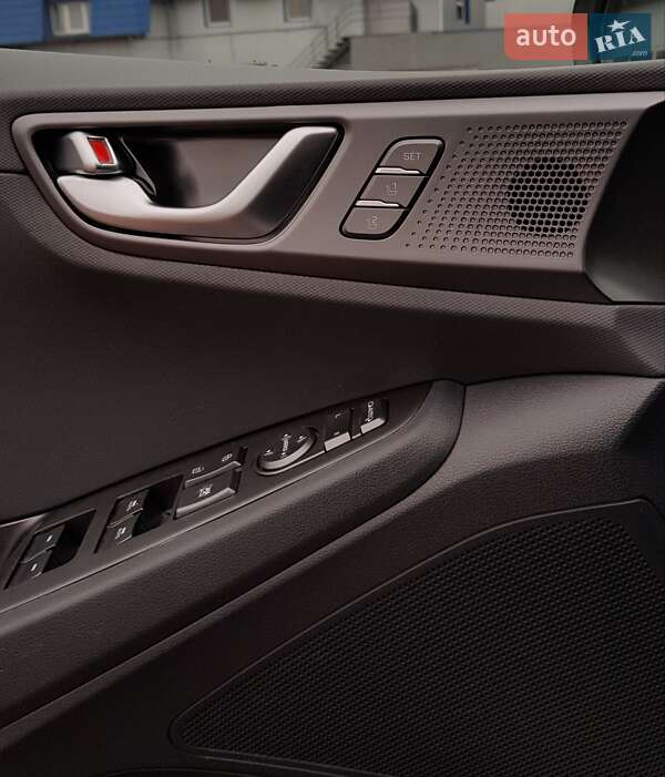 Лифтбек Hyundai Ioniq 2020 в Ровно