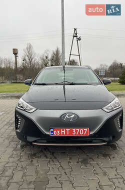 Хэтчбек Hyundai Ioniq 2017 в Луцке