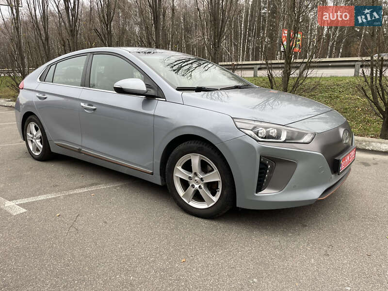 Хэтчбек Hyundai Ioniq 2017 в Жашкове