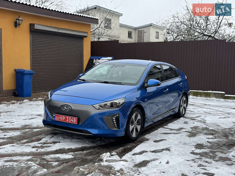Хэтчбек Hyundai Ioniq 2017 в Ровно