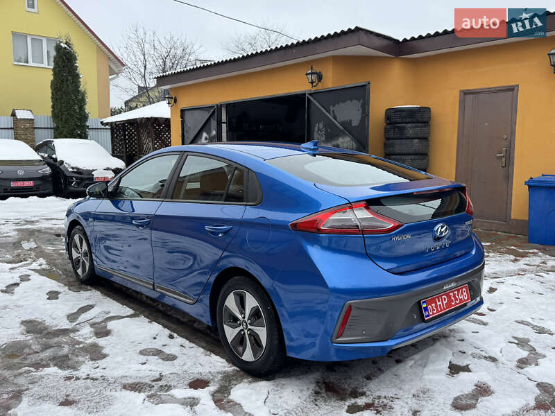 Хэтчбек Hyundai Ioniq 2017 в Ровно