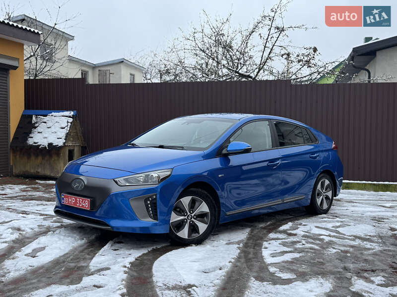 Хэтчбек Hyundai Ioniq 2017 в Ровно