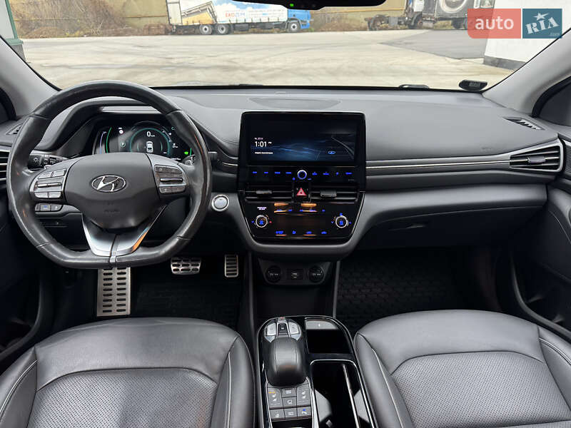 Лифтбек Hyundai Ioniq 2019 в Виннице