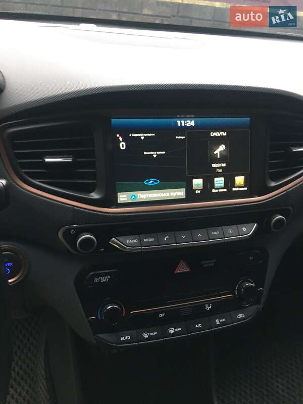 Хэтчбек Hyundai Ioniq 2016 в Виннице