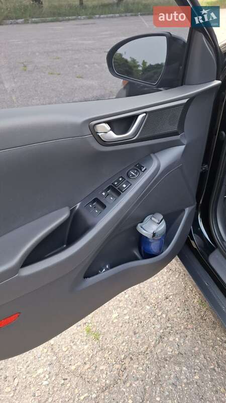 Хэтчбек Hyundai Ioniq 2017 в Харькове