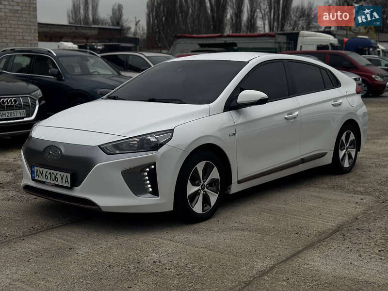 Hyundai Ioniq 2017 Hyundai Ioniq 2017