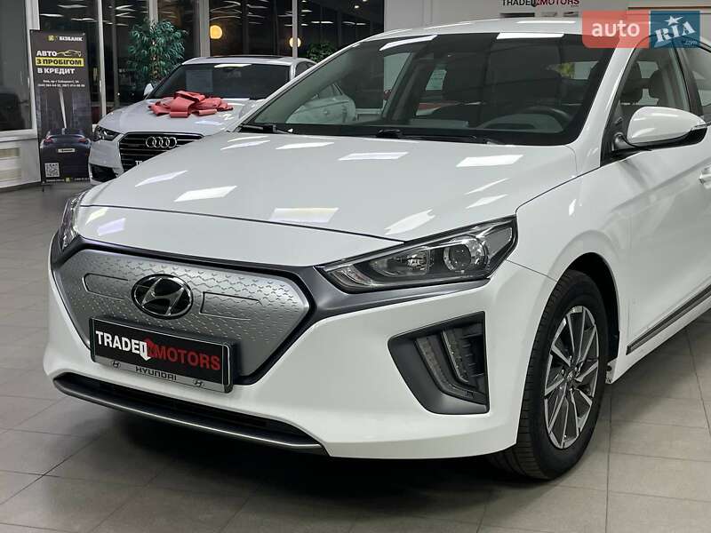 Лифтбек Hyundai Ioniq 2021 в Киеве фото 4 Лифтбек Hyundai Ioniq 2021 в Киеве