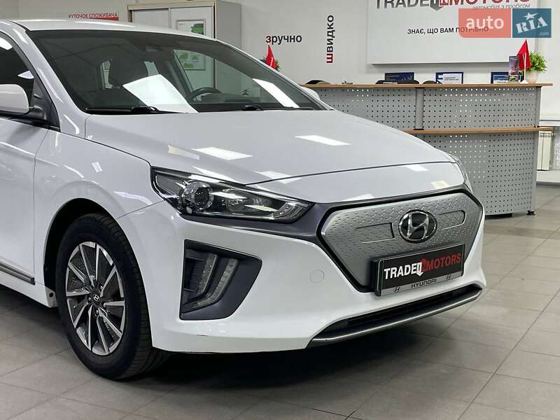 Лифтбек Hyundai Ioniq 2021 в Киеве фото 6 Лифтбек Hyundai Ioniq 2021 в Киеве
