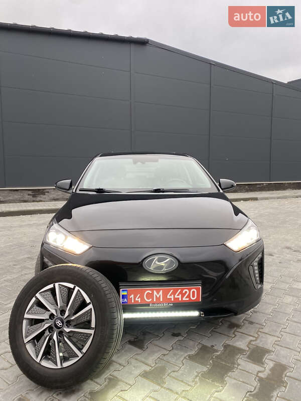 Хетчбек Hyundai Ioniq 2017 в Бережанах фото Хетчбек Hyundai Ioniq 2017 в Бережанах