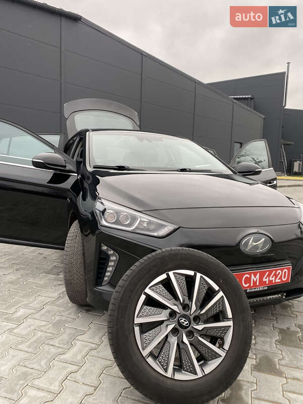 Хетчбек Hyundai Ioniq 2017 в Бережанах фото 6 Хетчбек Hyundai Ioniq 2017 в Бережанах