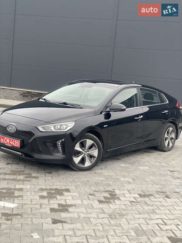 Хетчбек Hyundai Ioniq 2017 в Бережанах фото 11 Хетчбек Hyundai Ioniq 2017 в Бережанах