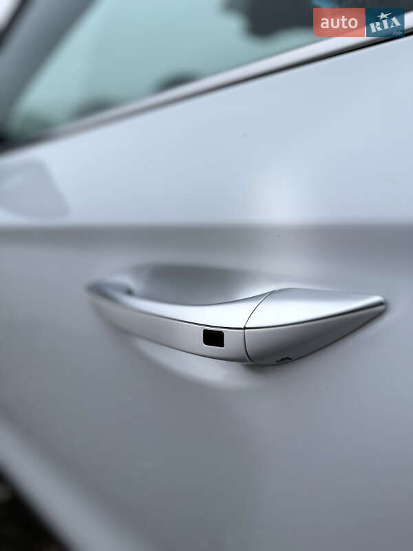 Хетчбек Hyundai Ioniq 2018 в Коломиї