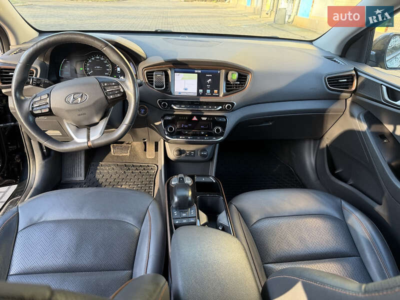 Хетчбек Hyundai Ioniq 2016 в Вінниці