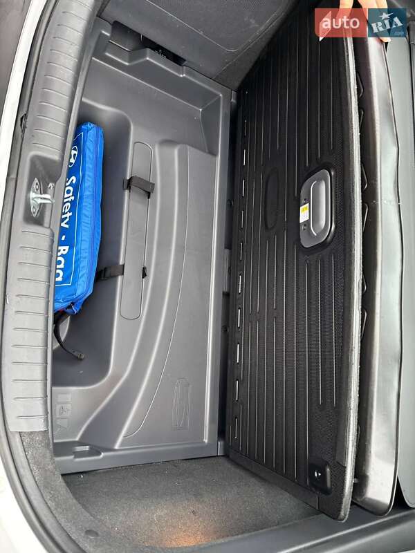 Хетчбек Hyundai Ioniq 2018 в Києві