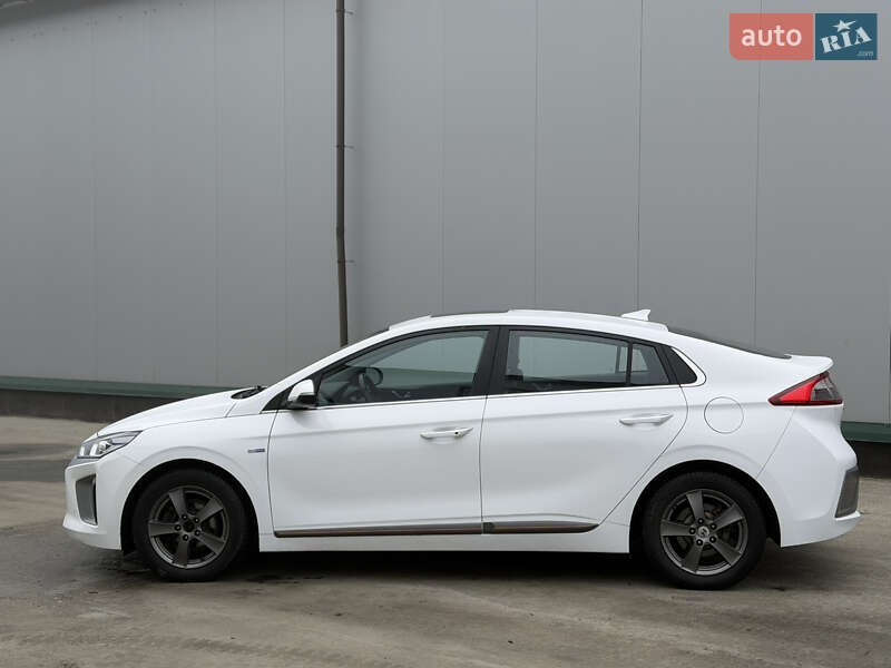 Хетчбек Hyundai Ioniq 2018 в Вінниці
