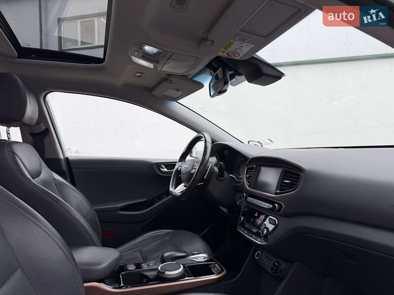 Хетчбек Hyundai Ioniq 2018 в Вінниці