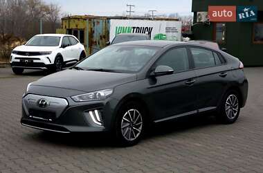 Лифтбек Hyundai Ioniq 2021 в Виннице