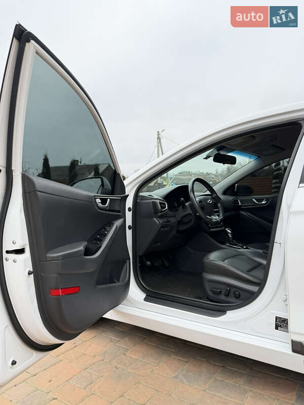 Хэтчбек Hyundai Ioniq 2017 в Чернигове