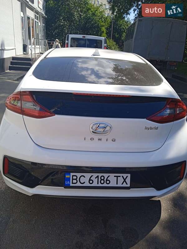 Хетчбек Hyundai Ioniq 2017 в Львові
