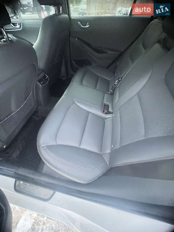 Хетчбек Hyundai Ioniq 2018 в Львові