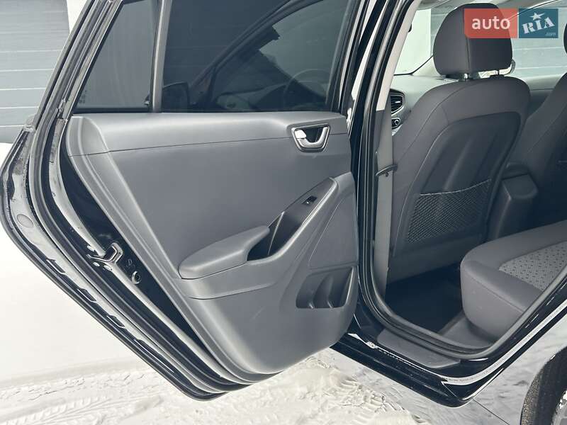 Хетчбек Hyundai Ioniq 2017 в Тернополі